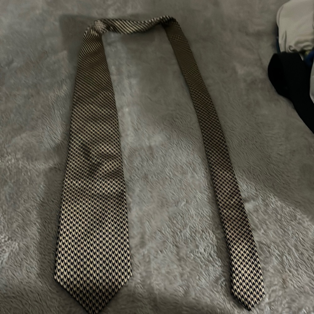 Alexandre tie